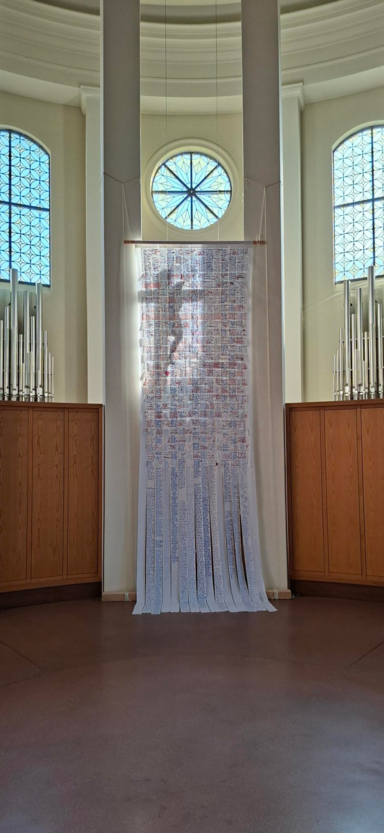 Fastentuch und Kreuzverhüllung, Kunstaktion – Passionssonntag 2026 – Kleiner Michel